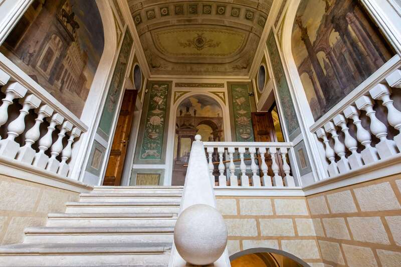 Scalone, Palazzo Bonacossi